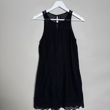 Robe en dentelle noire Stradivarius