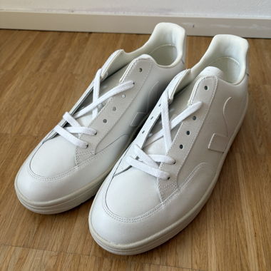 Baskets Veja blanches, taille 45