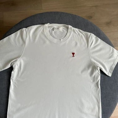 Weisses Ami Paris T-Shirt M