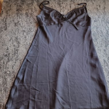 Bershka schwarzes kurzes Kleid