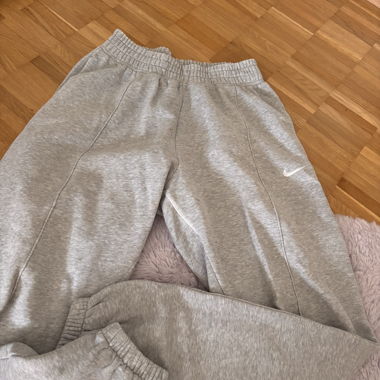 Nike grey sweatpants