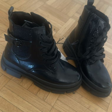 Bottes noires montantes pour enfant