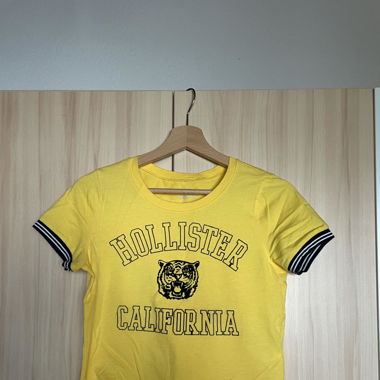 Hollister cute crop top