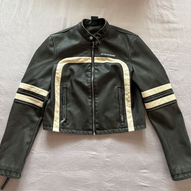 Veste courte en faux cuir française