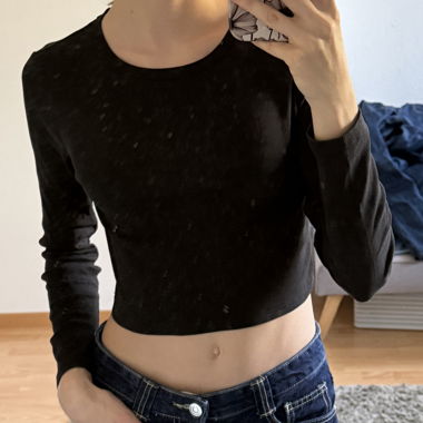 Schwarzes Crop Langarmshirt 