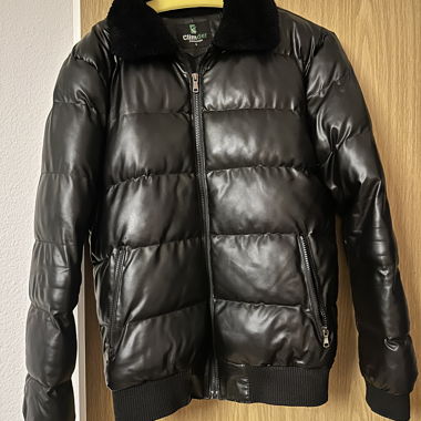 Dauenähnliche Jacke Schwarz