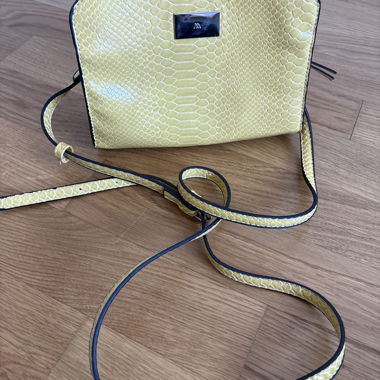 Gelbe Umhängetasche / Schultertasche