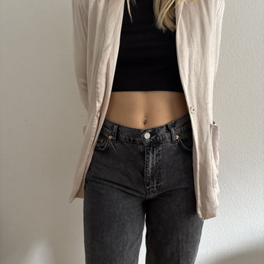Beige shiny blazer in lightweight fabric