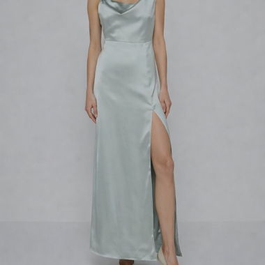 Robe longue satinée
