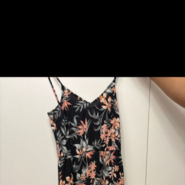 Vestito estivo con stampa floreale