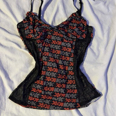 Top in pizzo AC/DC