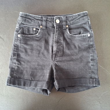 Short in jeans nero