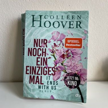 Colleen Hoover