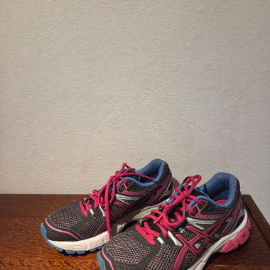 Scarpe sportive ASICS