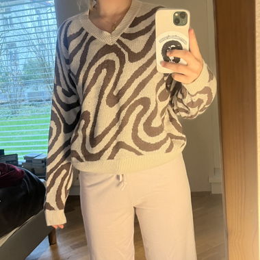 Lockerer Pulli gemustert
