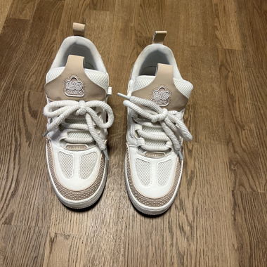 LV SKATES