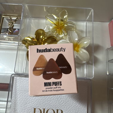 Mini houppettes Huda Beauty