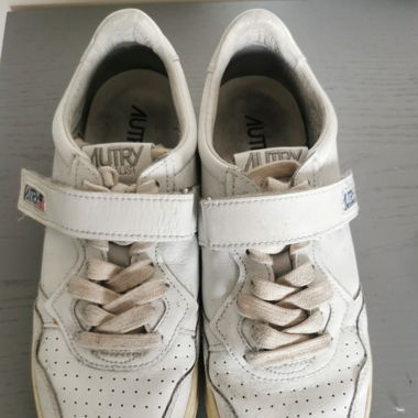 Sneaker
