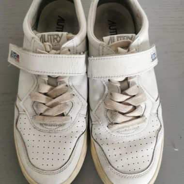 Sneaker