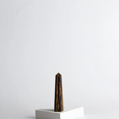 Tigerauge Obelisk