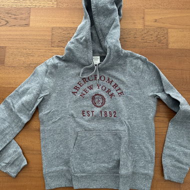 Sweat Abercrombie gris