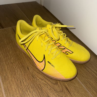 Nike Hallenschuhe