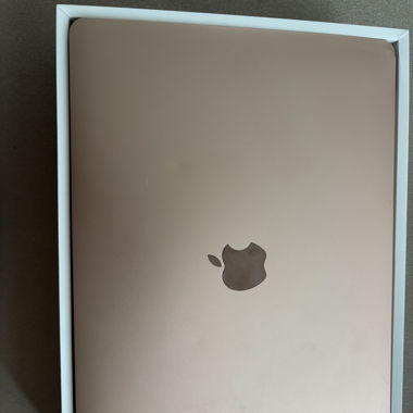 McBook Air (Gold)