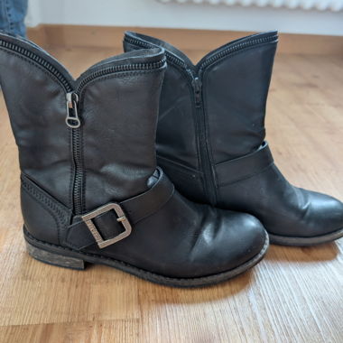 Boots
