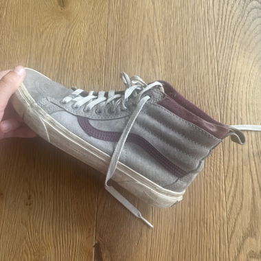Vans grigie