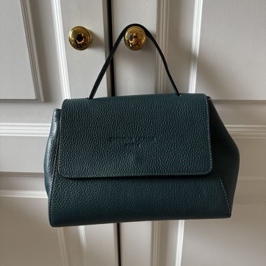 Grüne Ledertasche - Christian Laurier