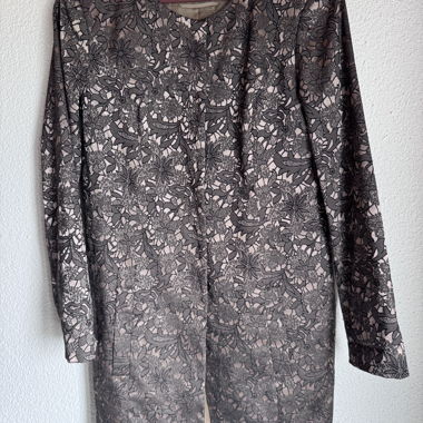 Long jacket with floral pattern size 40