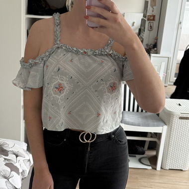 Croped Bluse