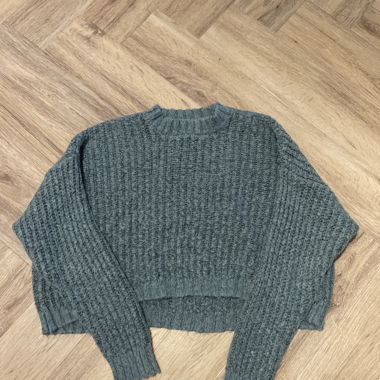 türkiser Strickpullover 