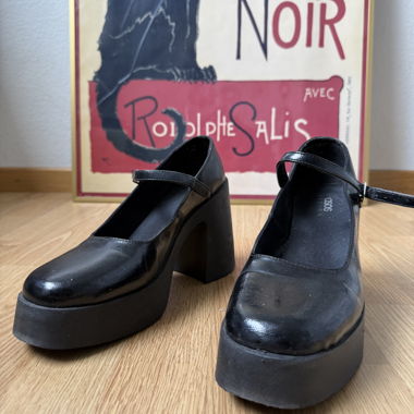 Escarpins à plateforme noirs