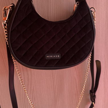 Miriade gesteppte schwarze Schultertasche
