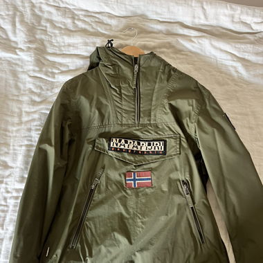 Napapijri vest
