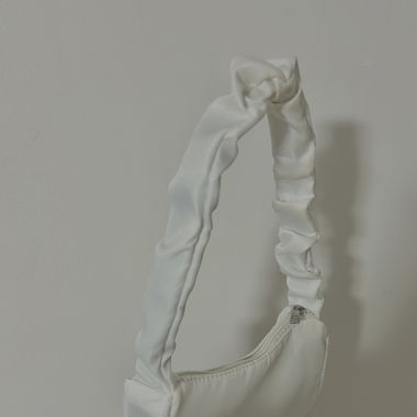Kleine Handtasche in Weiss