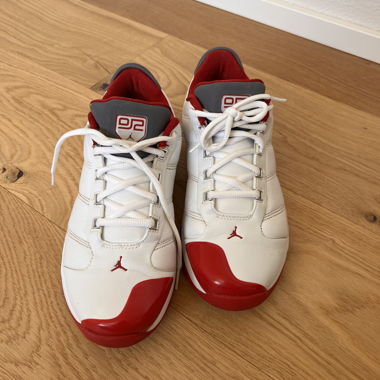 Jordan Sneaker weiss/rot