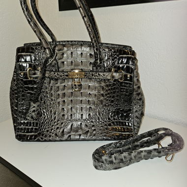 Sac a main noir effet croco