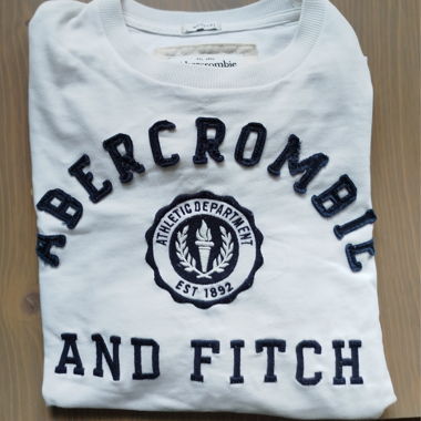 Maglietta a maniche lunghe Abercrombie & Fitch, taglia M