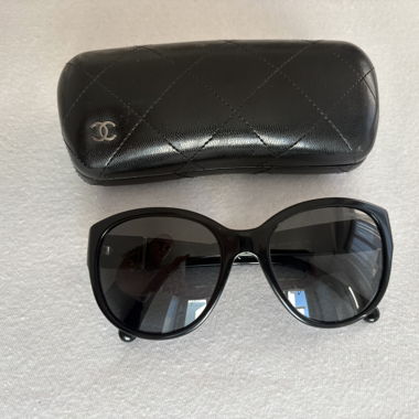 Lunettes de soleil Chanel