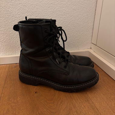 Bottes noires