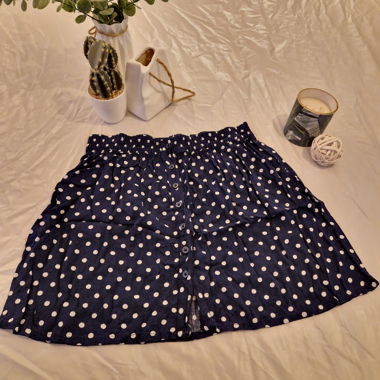 Jupe à pois bleu marine