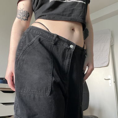 Black cargo baggy jeans