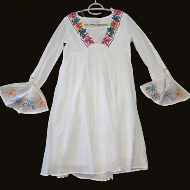 BEACHWEAR Weisses Blumenkleid EU 38