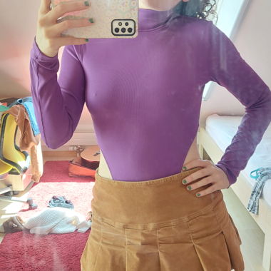Body Bershka lilla con cut-out