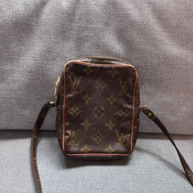 Pochette Louis Vuitton 