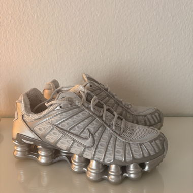 Sneakers Nike Shox argento