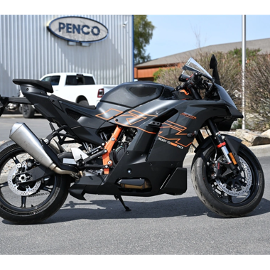 2026 KTM 990 RC R 1
