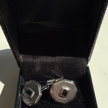 Cufflinks